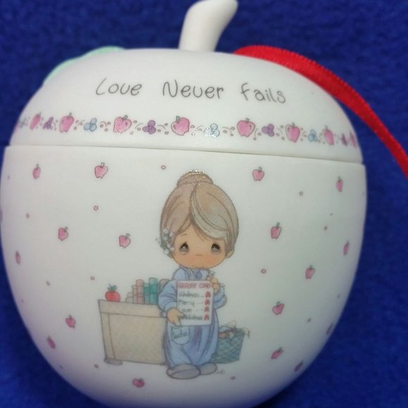 Precious Moments Love Never Fails Apple Trinket Box Gift For Teacher No Box - Picture 7 of 10